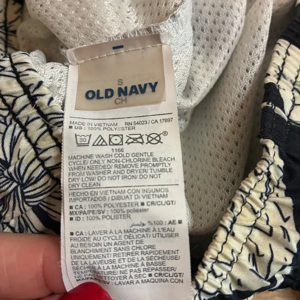 Old Navy Mens Black White Pineapple Tropical Swim Trunks Board Shorts Small 7in
